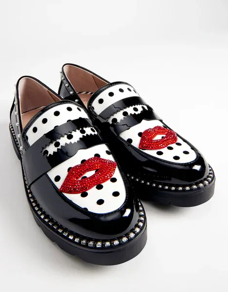 Betsey Johnson Darian Loafer O012