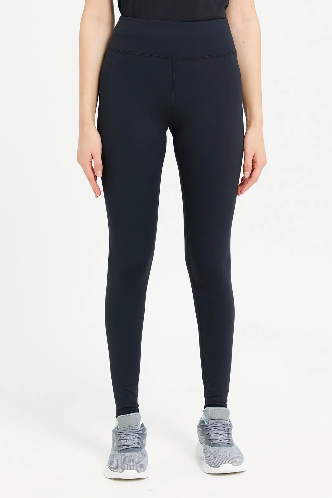 Women Black Solid Performance Active Pants